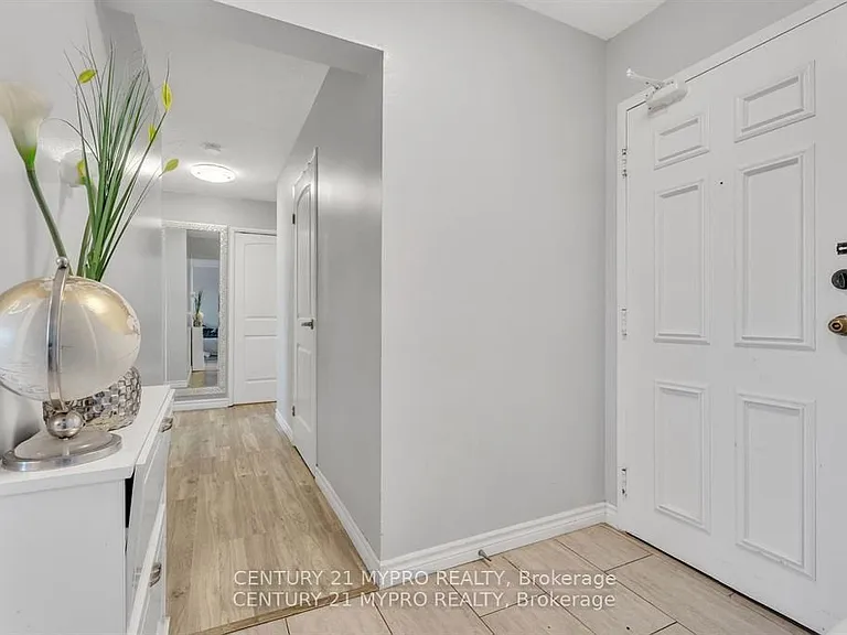 600 Grenfell Dr #410 — Photo 19