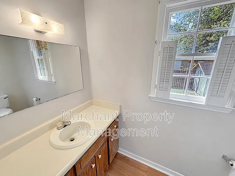 118 Creek Dr — Photo 17