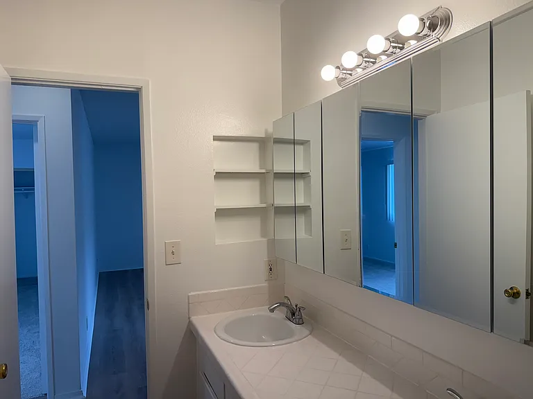 Parkwest Apartments — Photo 20
