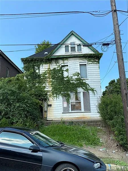 1710 Converse St photo 1