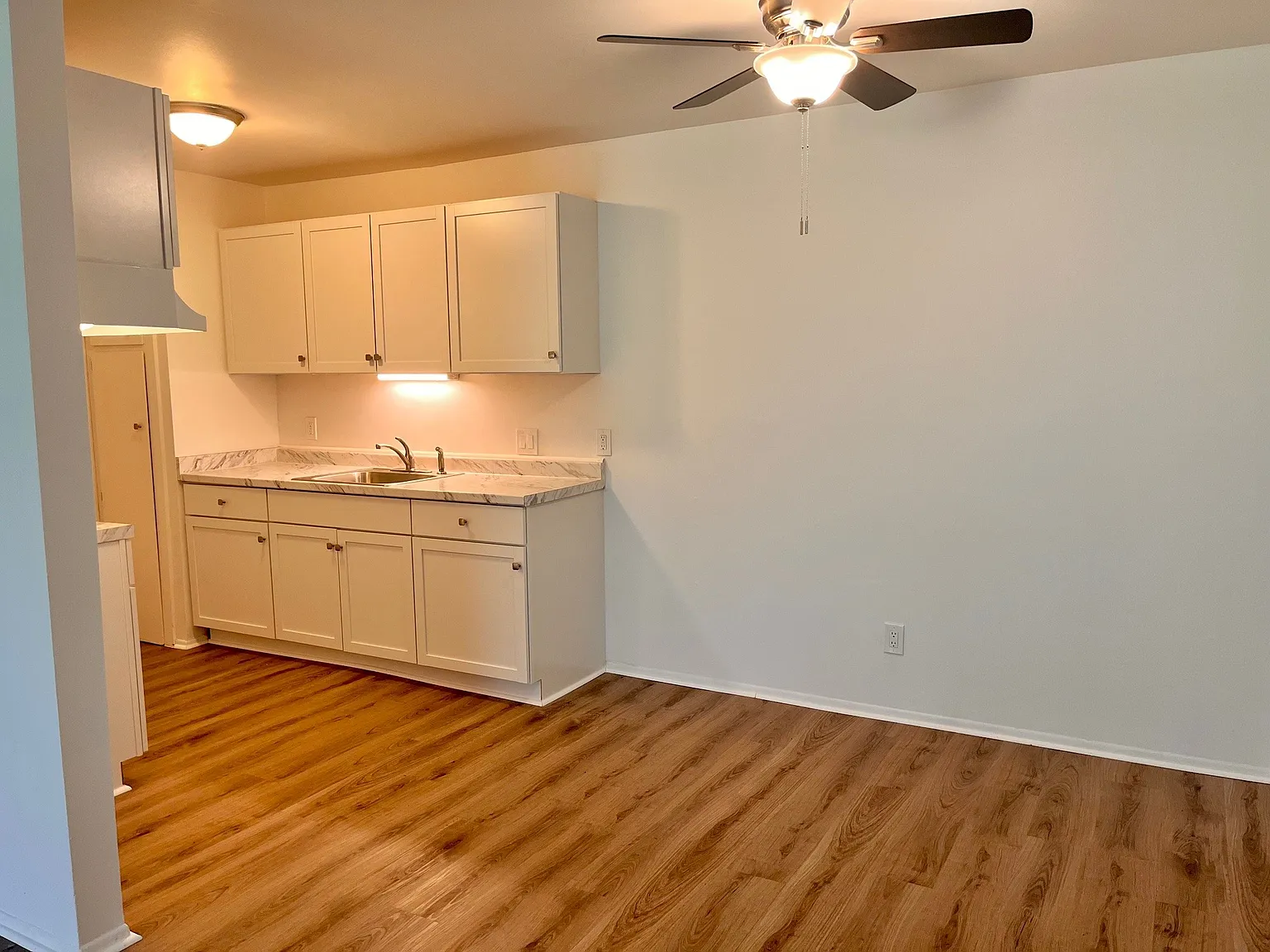 Falcon Crest Apartments — Photo 2