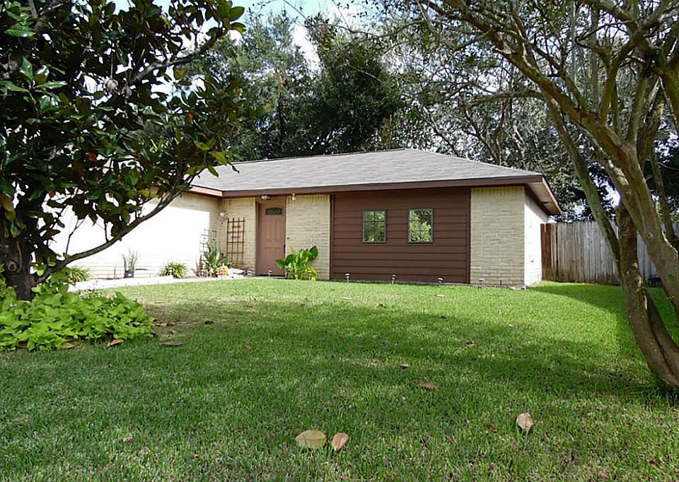 1st image of 10315 Gulfstream Ln