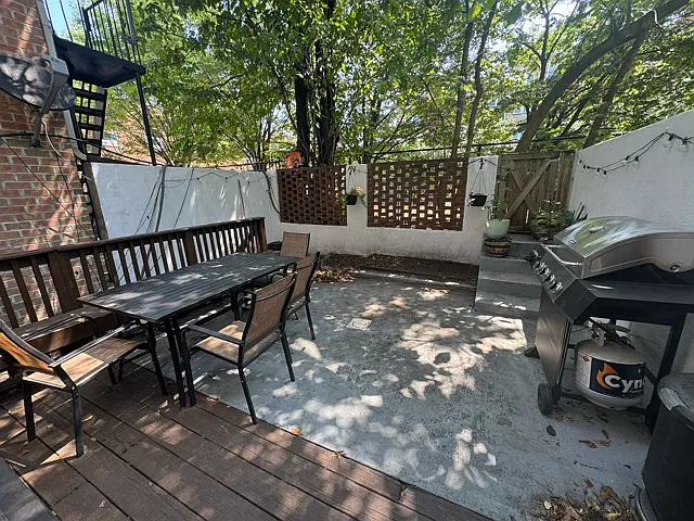 2511 17th St NW — Photo 9