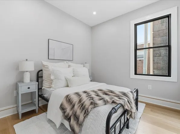 134 Hancock Avenue image 10 of 19