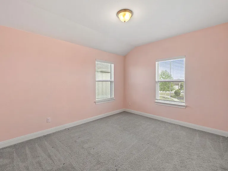 138 Fern Dr — Photo 28