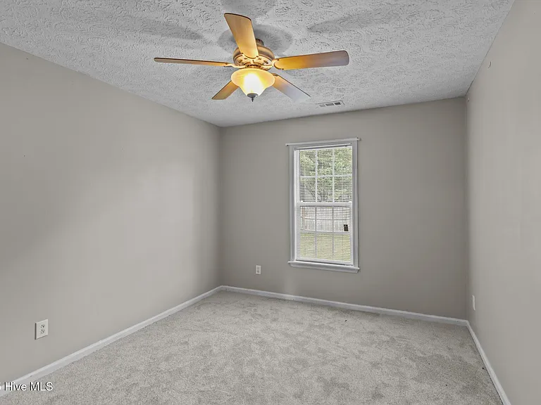 300 Foxhall Rd — Photo 19