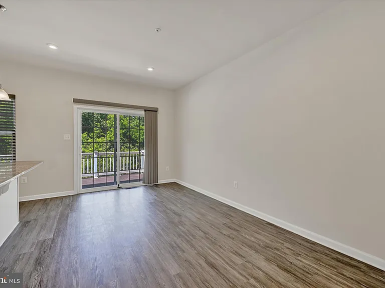 10 Laurel Gate Ct — Photo 18