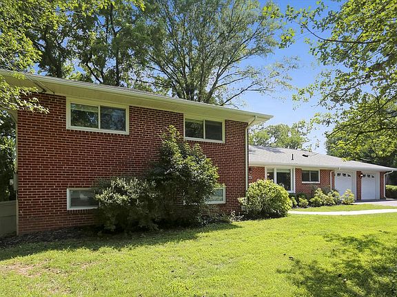 2nd image of 7604 Quintana Ct