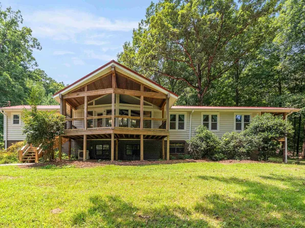 112 Skinner Dr, Springville, AL 35146