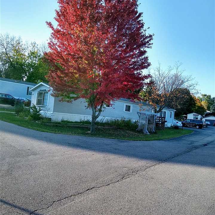 1st image of 53 Apple Hill Dr