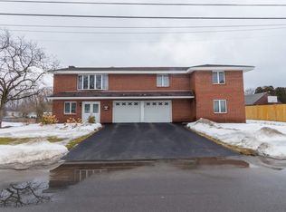 20 Wilkes Ave, Amsterdam, NY 12010