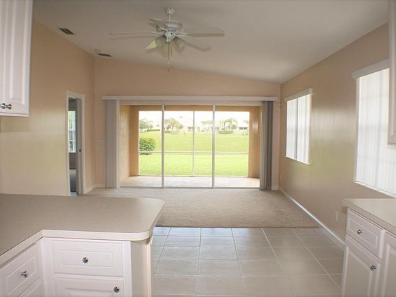 4th image of 10805 SW Elsinore Dr