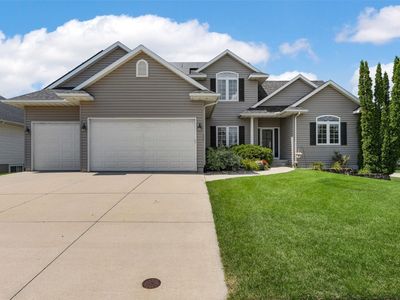 250 N 16th Ave, Hiawatha, IA, 52233