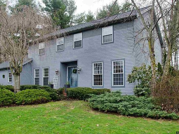 2nd image of 10 Saxony St