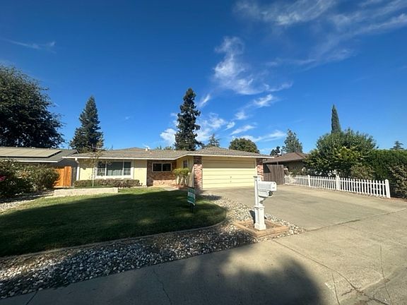 2nd image of 443 Colusa Pl