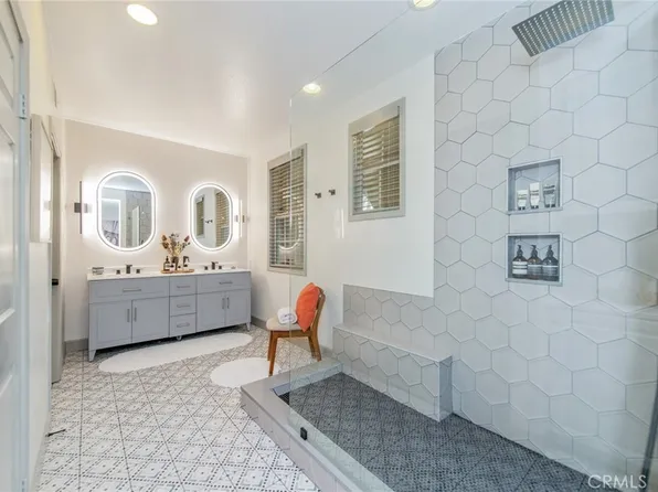 151 Silverado, Irvine, CA 92618