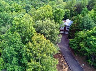 805 Shoals Rd, Pinnacle, NC 27043