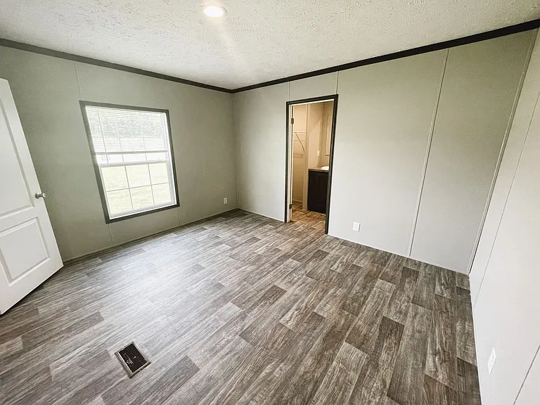 515 Tom Mann Rd — Photo 7