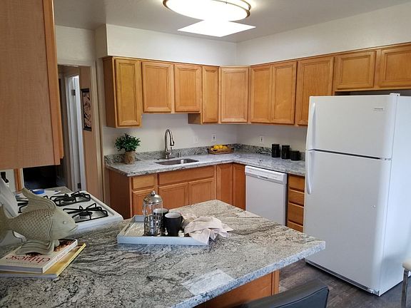 5th image of 2083 Palou Ave