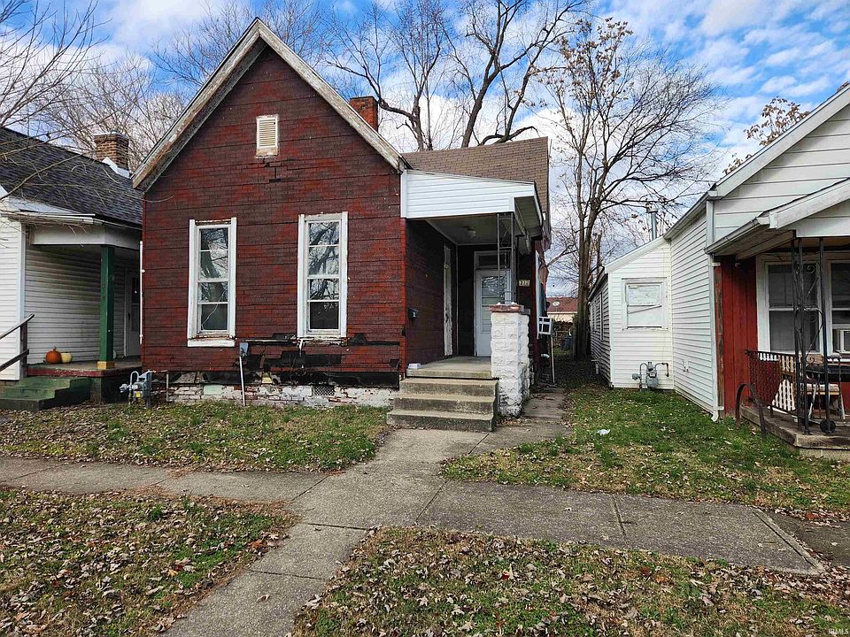 1st image of 1312 E Illinois St