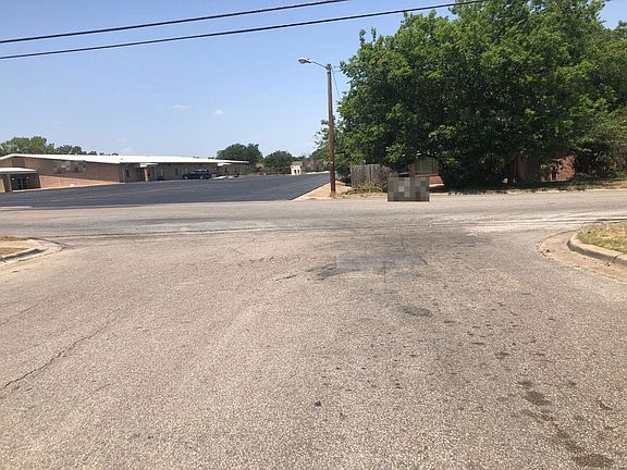 4th image of 1000 Metropolitan Dr