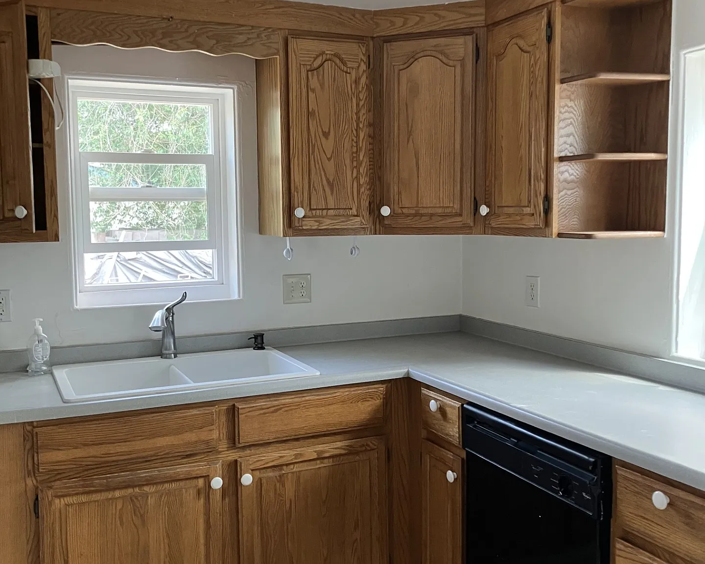1017 Sunset Rd — Photo 3