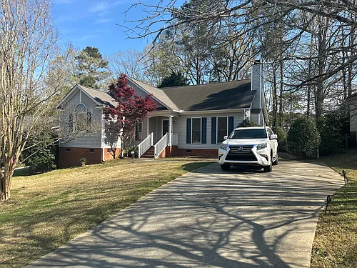 609 Whitland Rd Photo 1