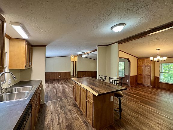 5th image of 229 Bateman Ln