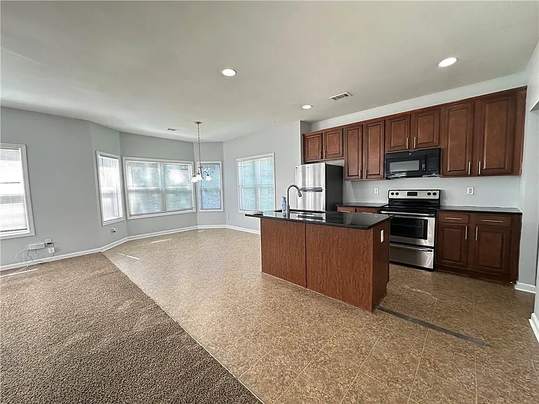 1129 Ida Woods Ct — Photo 7