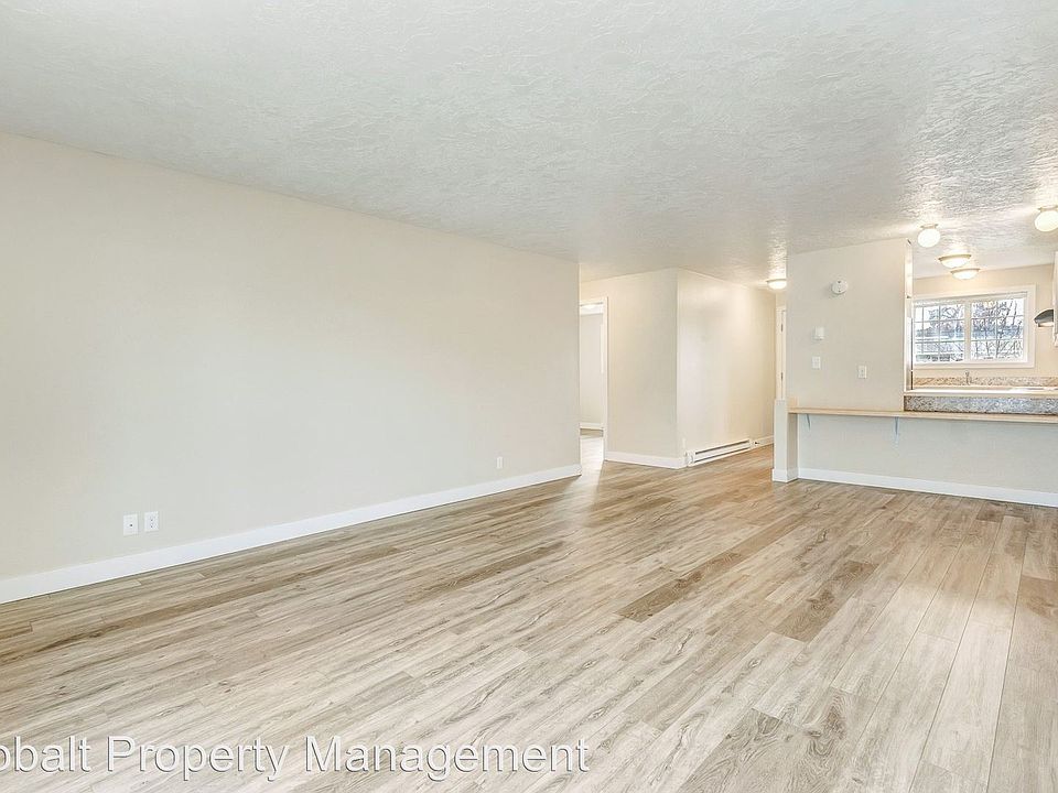 1st image of 919 NW Ewen St APT 2