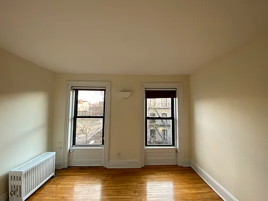 Rented by Compass | media 9