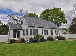 20 Crescent Ave, Stoughton, MA 02072