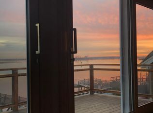 911 W Park Ave #1, Long Beach, NY 11561