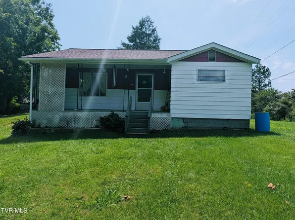 5772 The Lake Rd, Clintwood, VA 24228