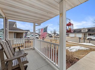 892 Tower Dr, Hartford, WI 53027