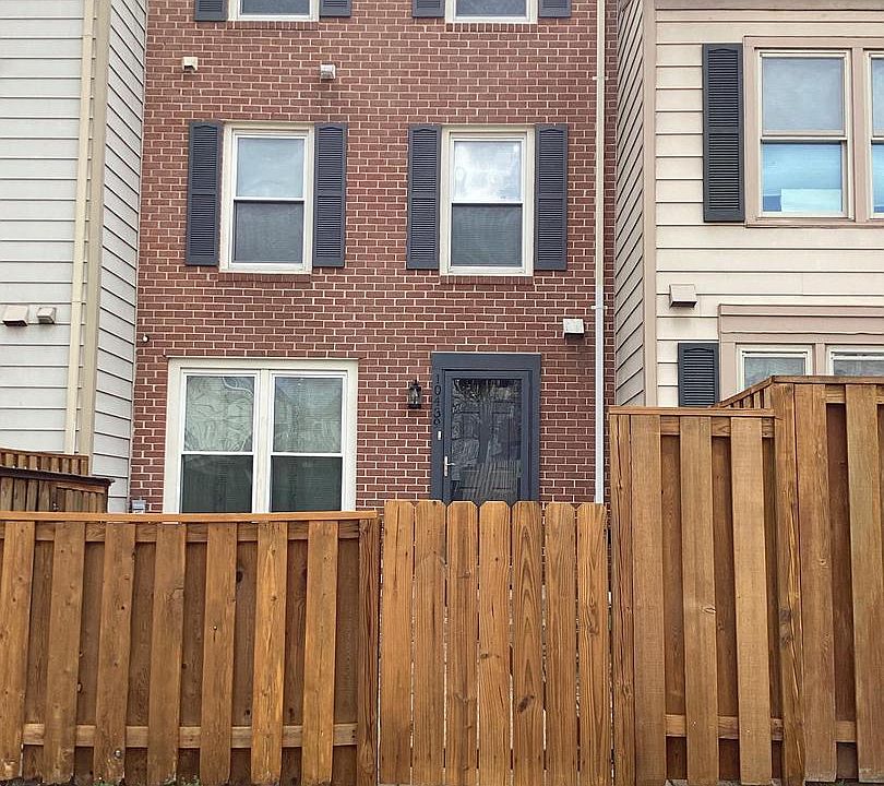 1st image of 10439 Dylan Pl