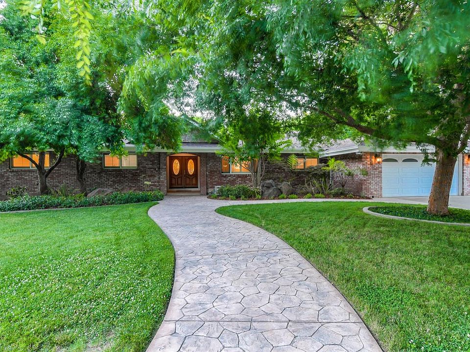 1st image of 560 Pajaro Ct