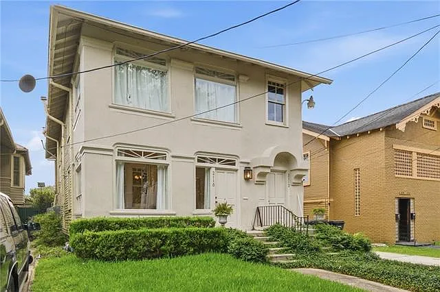 2110 Octavia St — Photo 2