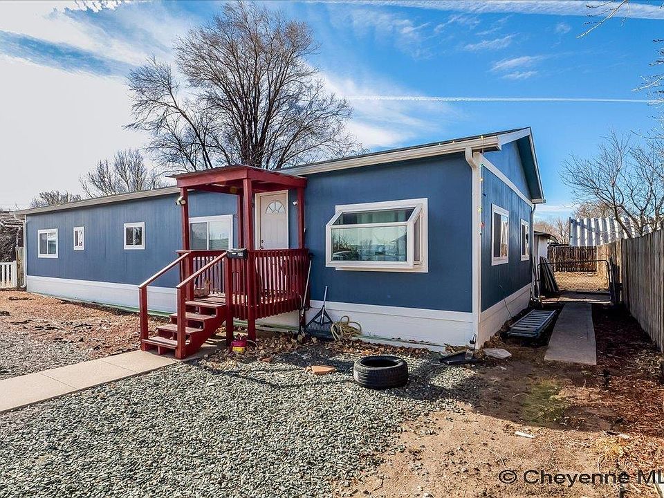1st image of 1118 Lake Pl
