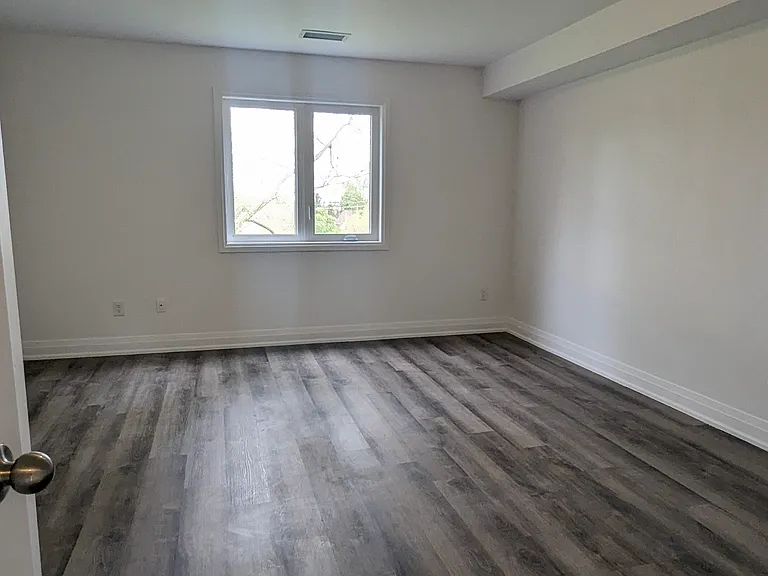 169 Lancaster St W #503 — Photo 15
