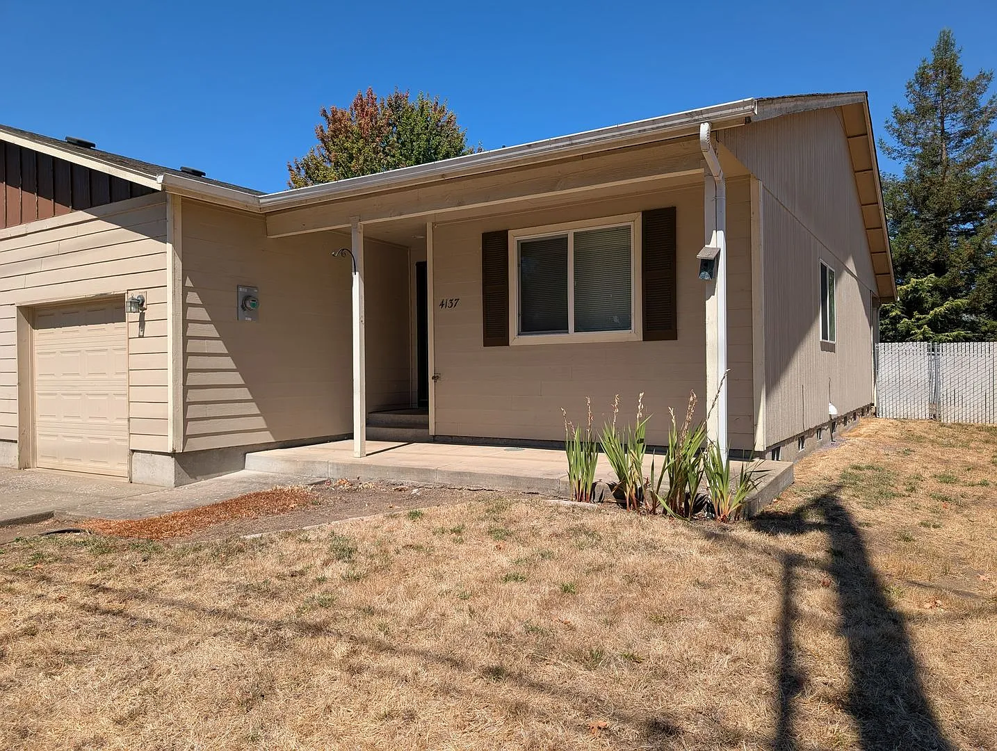 Great 3 bed/1 bath duplex in West Eugene — Photo 3