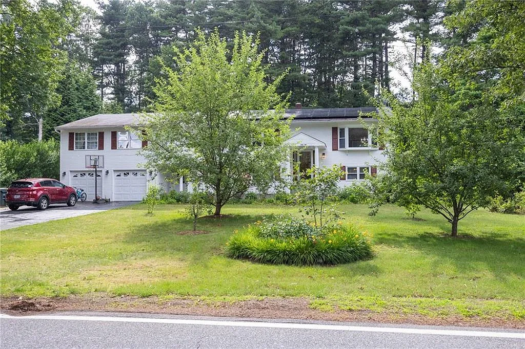 3 bed, 1200 sqft, $3,500 — Photo 1