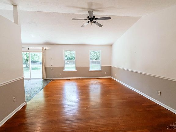 4th image of 5024 Rockdale Rd