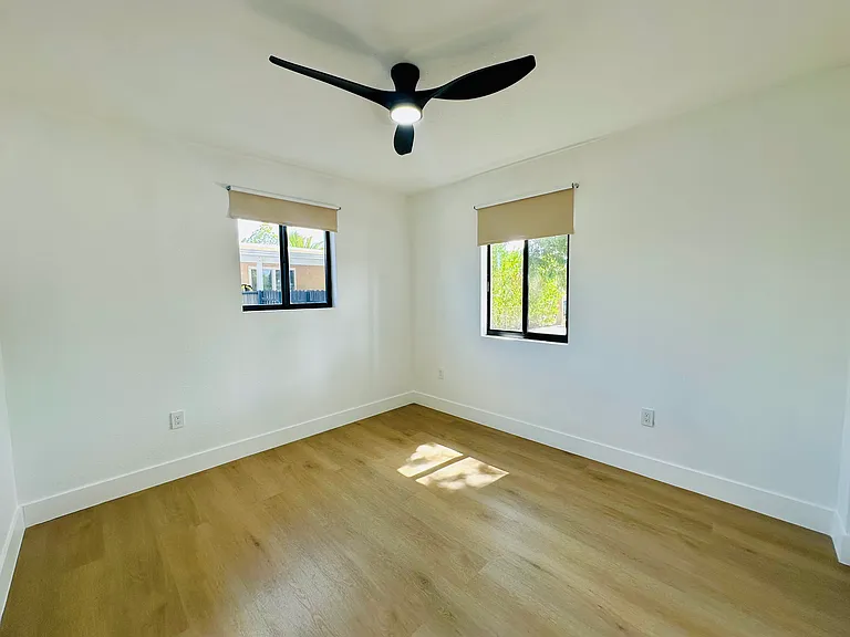 12225 NW 17th Pl — Photo 11