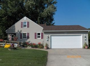 51969 Brighton Dr, Elkhart, IN 46514