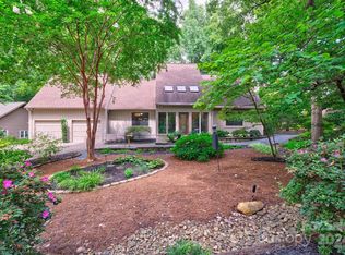 4 Oak Leaf Rd, Clover, SC 29710