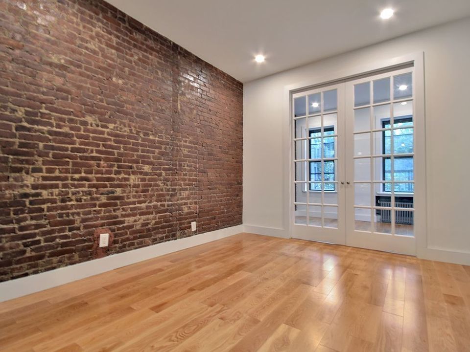 2nd image of 1709 2nd Ave #B3