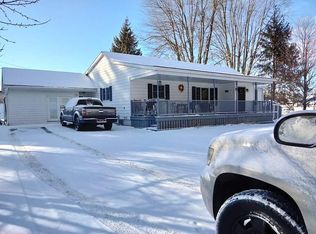 233 W Bradford St, Stanton, MI 48888