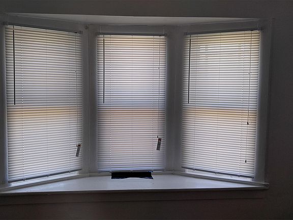 5th image of 38 E Pearl St