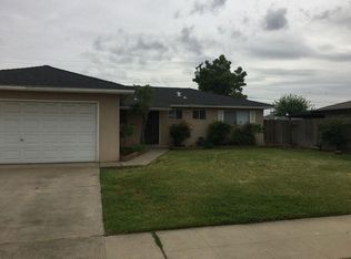72 W Rall Ave, Clovis, CA 93612